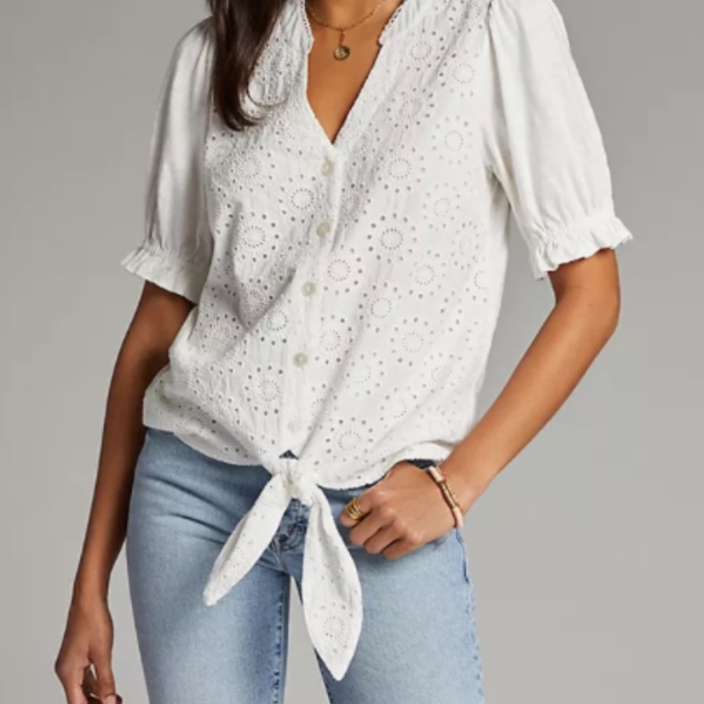 Anthropologie | Porridge Zulu White Eyelet Button-Front Tie-Hem Blouse EUC Sz S